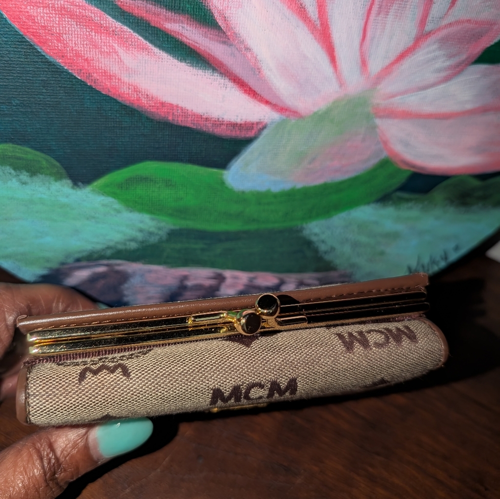MCM Brown Monogram Wallet - Picture 4 of 10